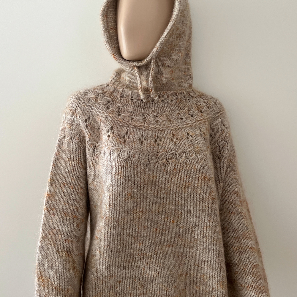 #7 - Handgebreide trui met afneembare kap - wol / mohair